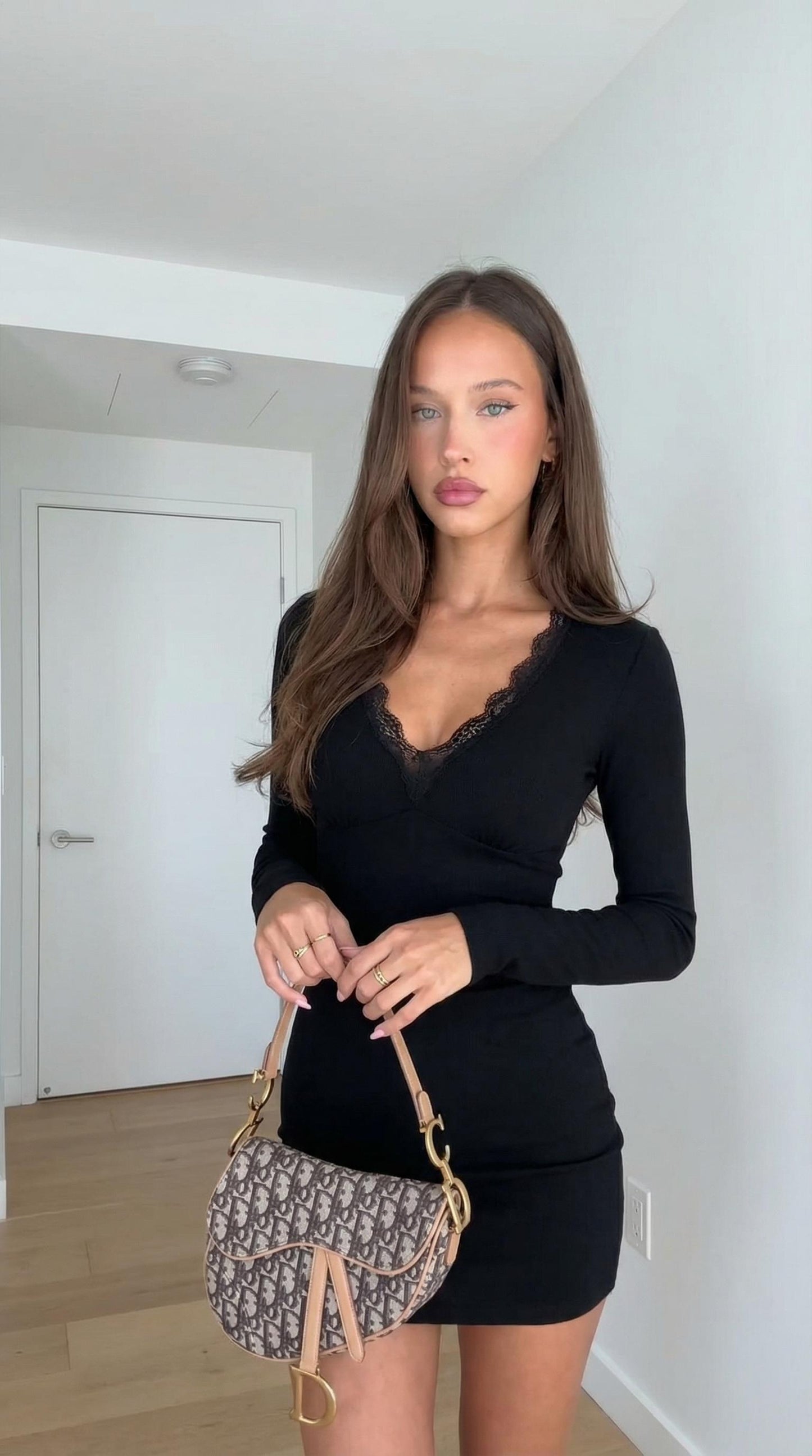 Vestido ajustado con encaje