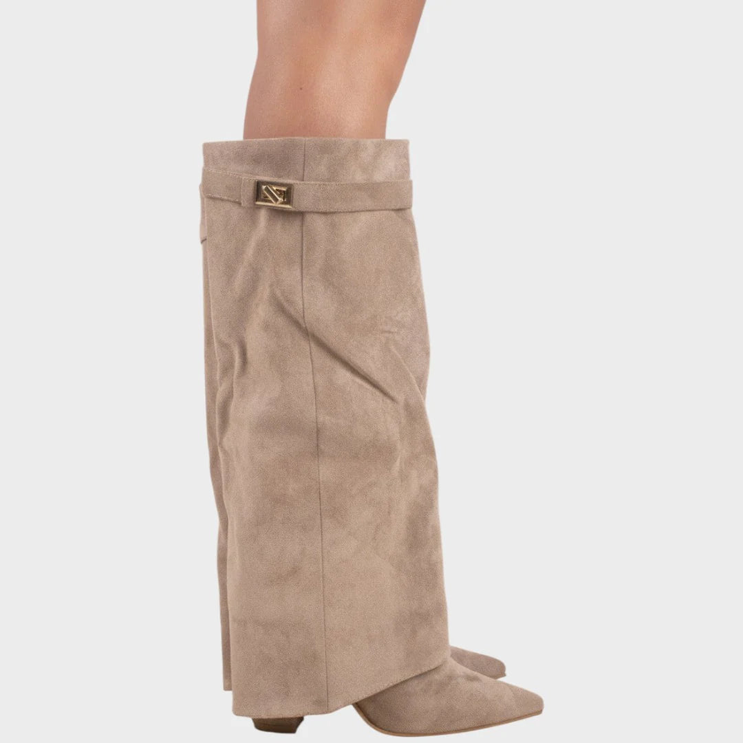 Botas de ante con caña alta